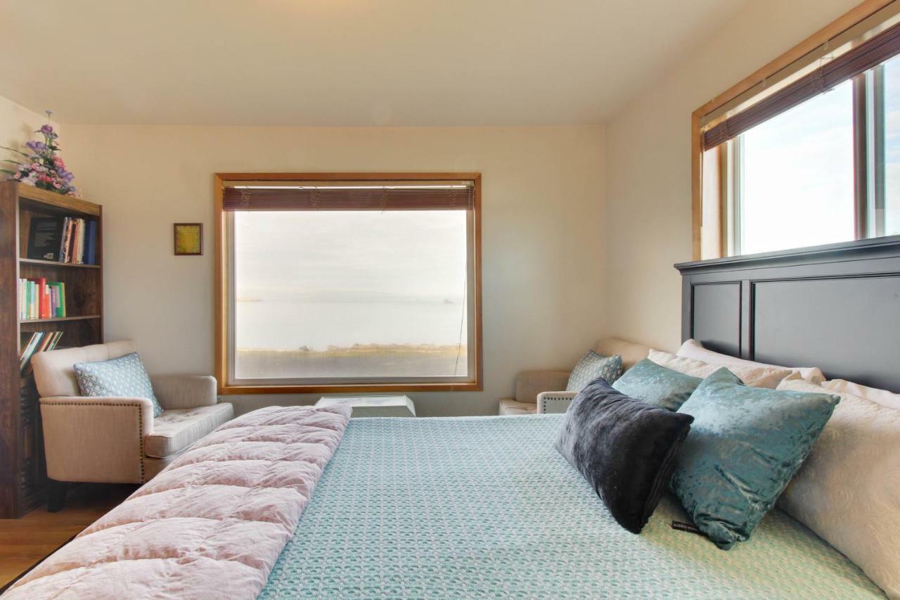Lopez Island Agate Beach Waterfront Home Islandale エクステリア 写真