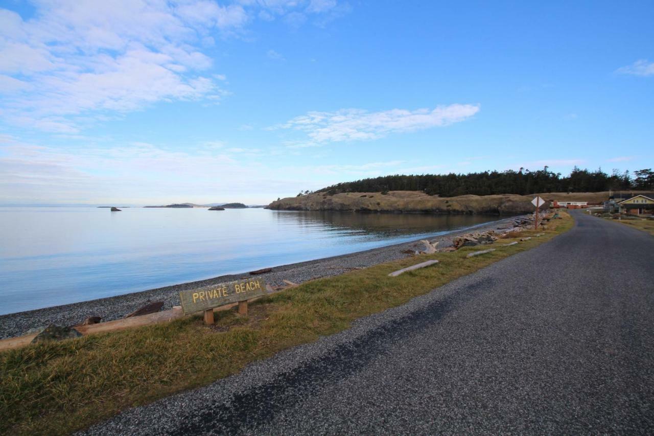 Lopez Island Agate Beach Waterfront Home Islandale エクステリア 写真