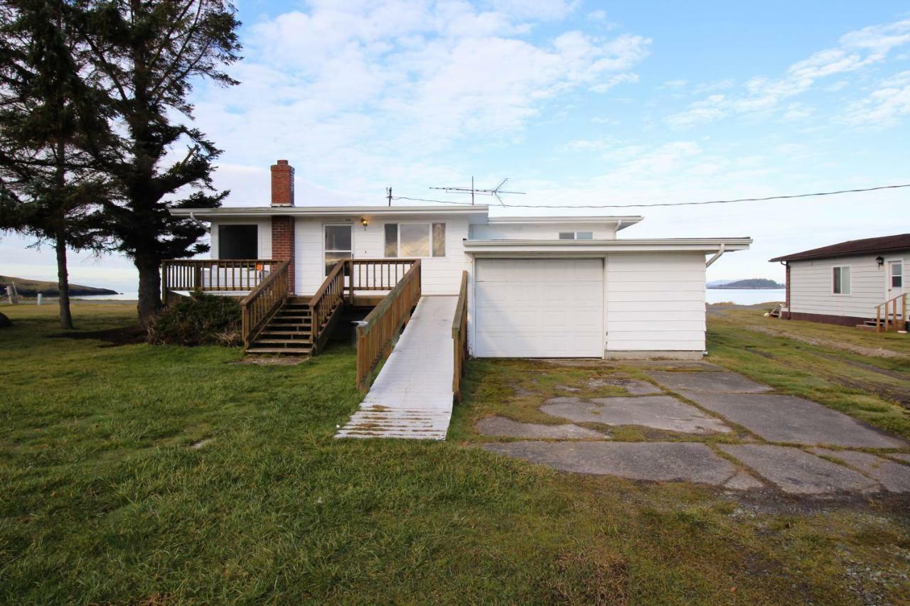 Lopez Island Agate Beach Waterfront Home Islandale エクステリア 写真