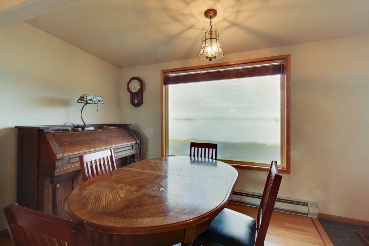 Lopez Island Agate Beach Waterfront Home Islandale エクステリア 写真