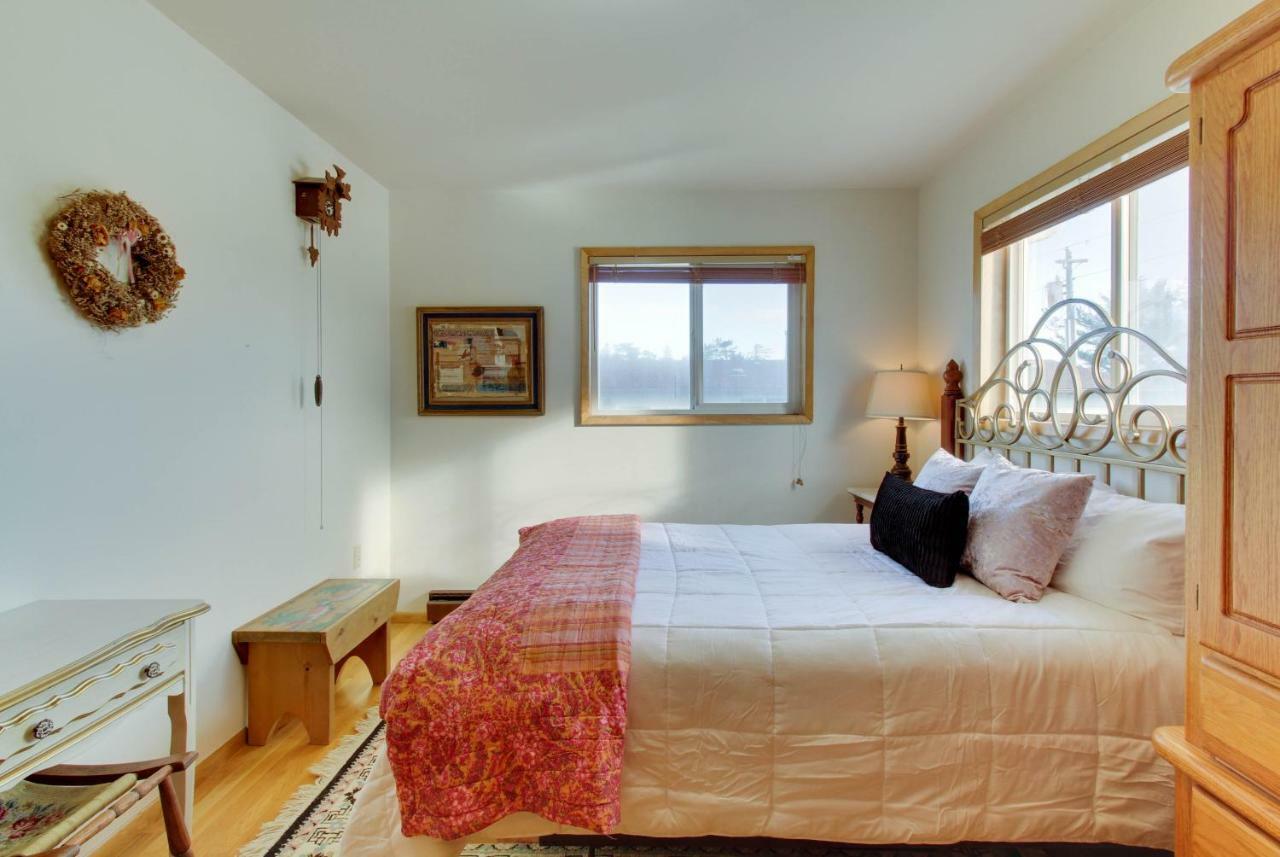 Lopez Island Agate Beach Waterfront Home Islandale エクステリア 写真